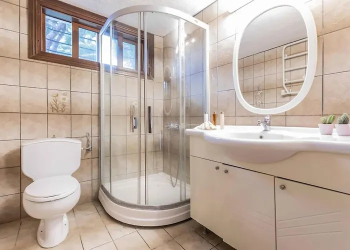 Villa Paradise Found At Thalia's Poolside